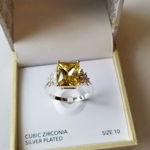 ❗Emerald Cut Canary Cocktail Ring Size 10❗
